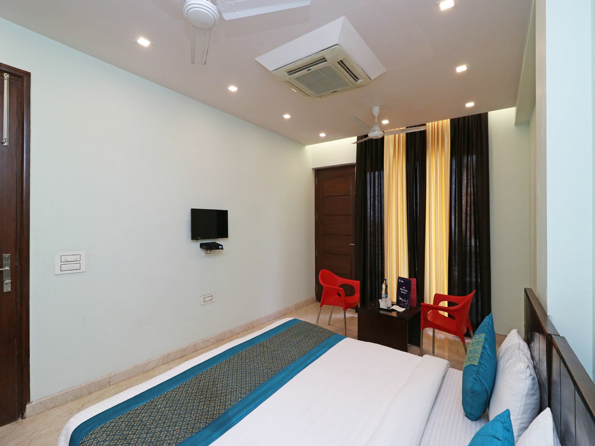 Oyo 9664 Sector 48 Hotel Gurgáon Kültér fotó